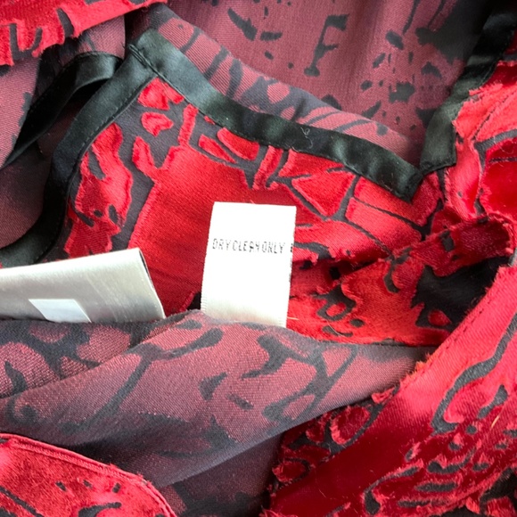 Chico’s Blouse Silk Blend Red Asian Style Buttonfront (3, XL) - Picture 6 of 7